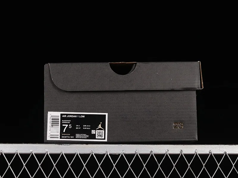All categories Air Jordan Jordan series basketball shoes Air Jordan 1 Low Z version Air Jordan 1 Low "Panda" AJ1 Joe 1 Panda low-top basketball shoes DC0774-101